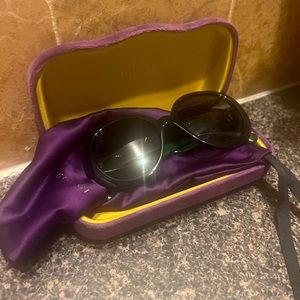 Gucci round frame authentic sunglasses